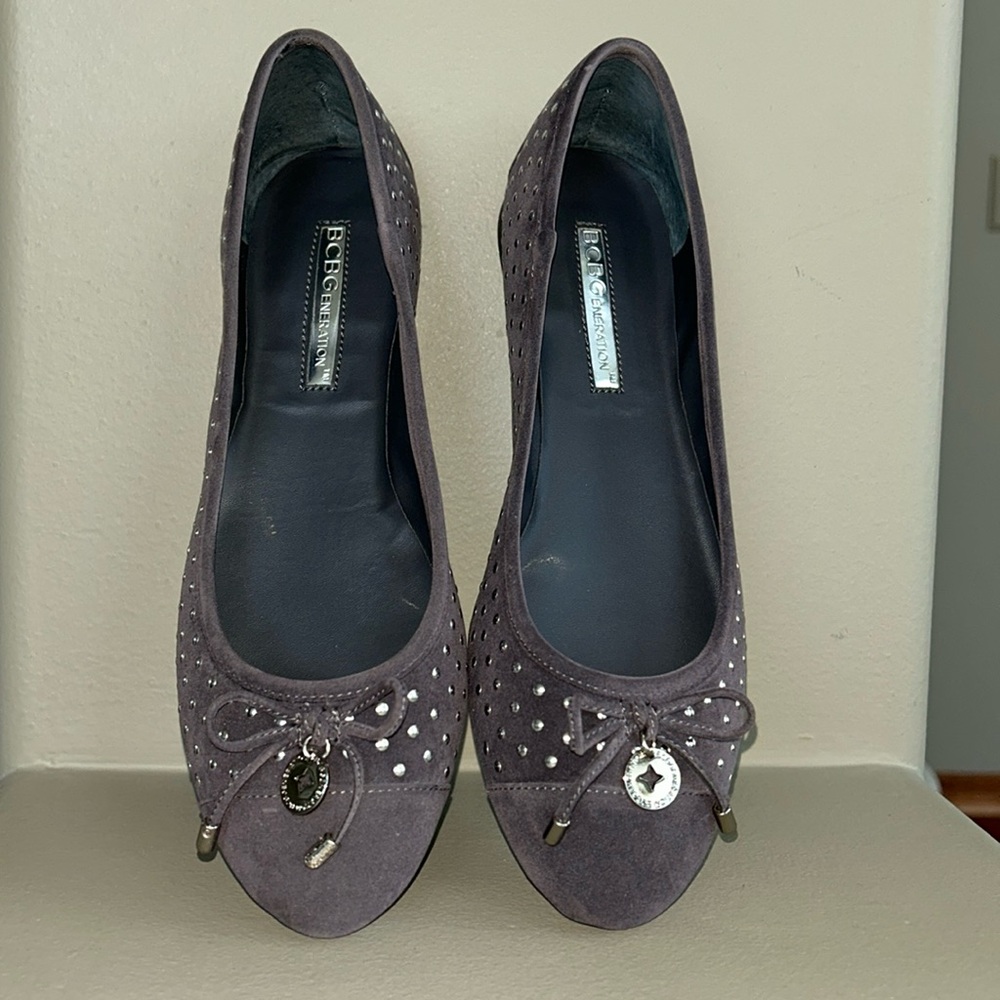 BCBGENERATION BG WALLEE WINTER SLY/KIDSUEDE FLAT - SIZE 6.5M